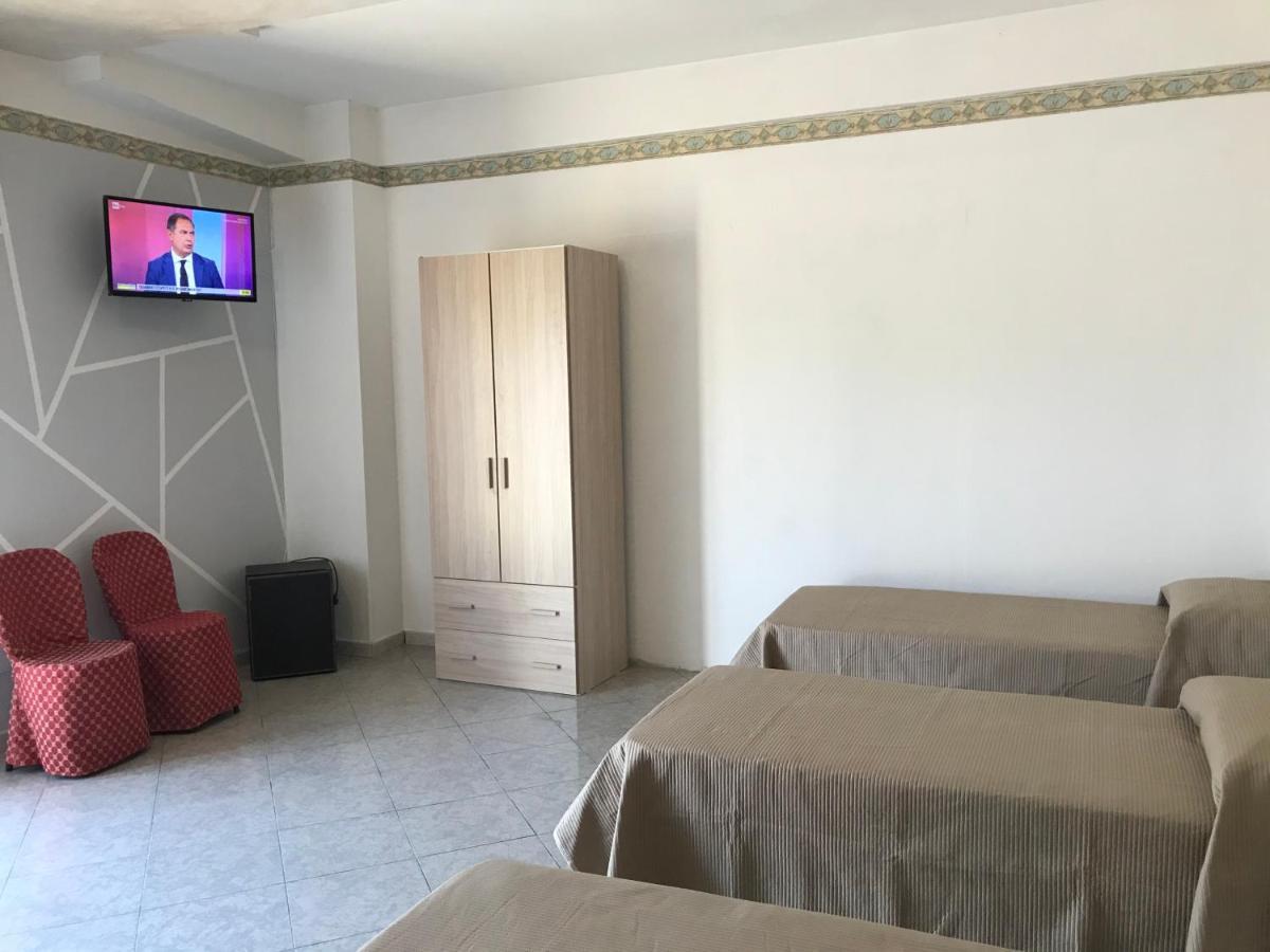 B&B The King Acconia Екстериор снимка